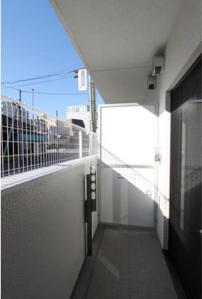 バルコニー　★目の前に建物もなく、日当たり良好★