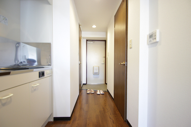 玄関　玄関前の廊下です