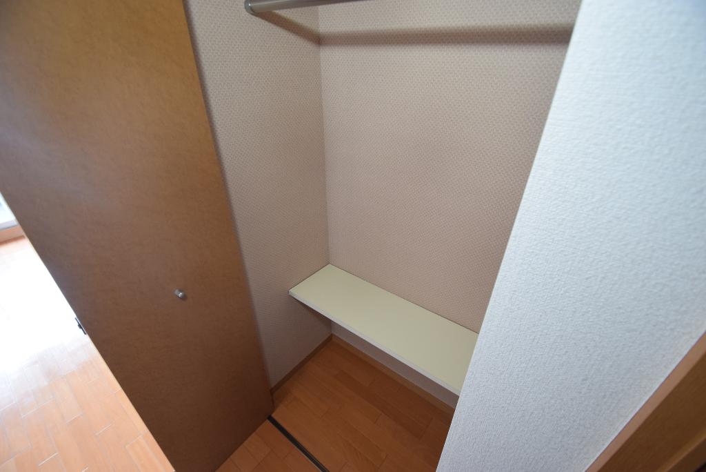 収納　クローゼット
