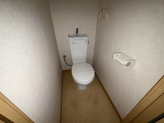 トイレ　※別部屋の写真です