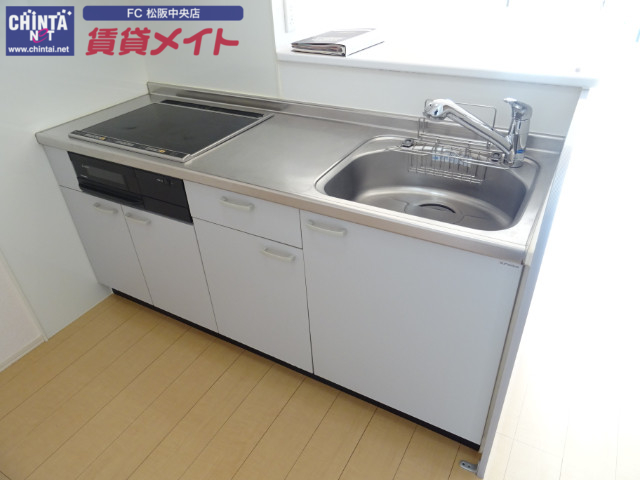 キッチン　同型部屋写真です。
