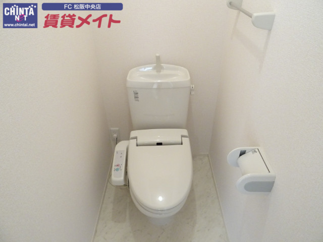 トイレ　同型部屋写真です。