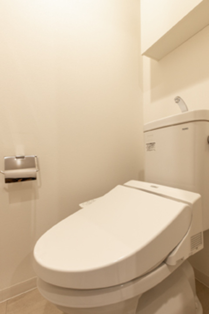 トイレ　※写真は同タイプ住戸です。