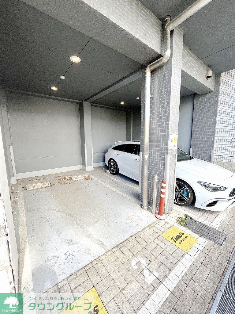 駐車場　駐車場