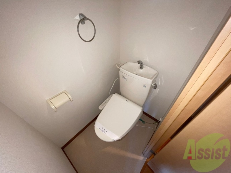 トイレ　トイレです。ウォシュレット付を探している方、おすすめです。