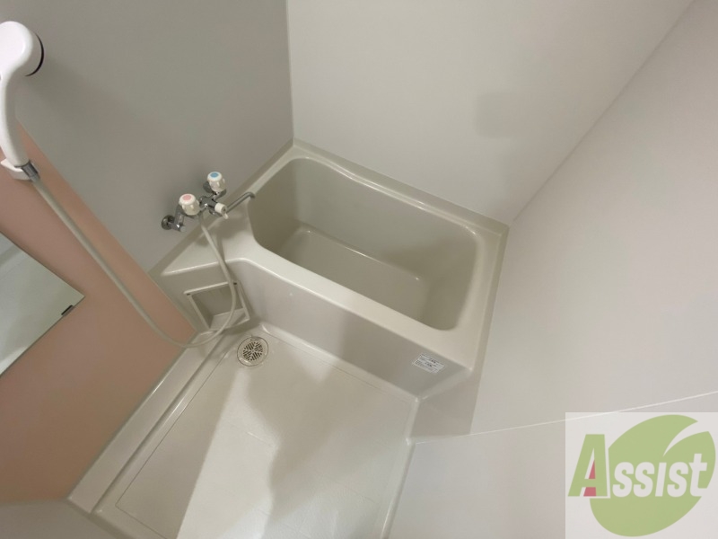 バス・シャワールーム　お風呂です。ゆっくりお風呂につかるのも体に良いですね～