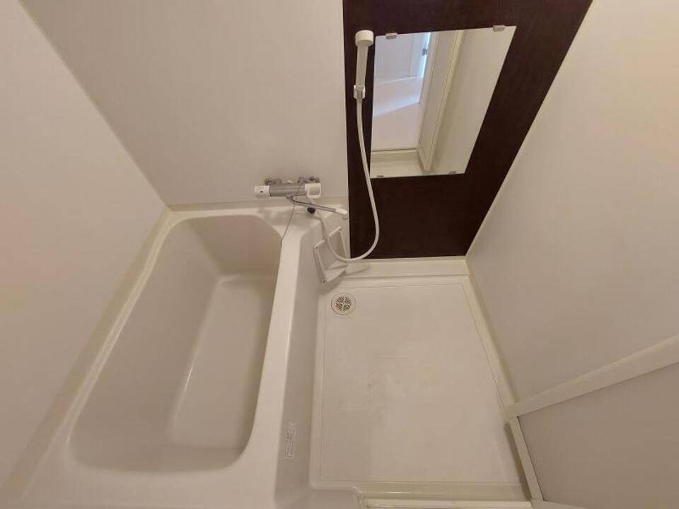 バス・シャワールーム　浴室