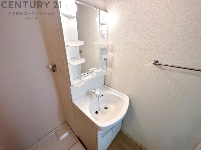 洗面設備　洗髪洗面化粧台付きです♪