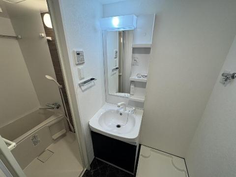 洗面設備　洗髪洗面化粧台