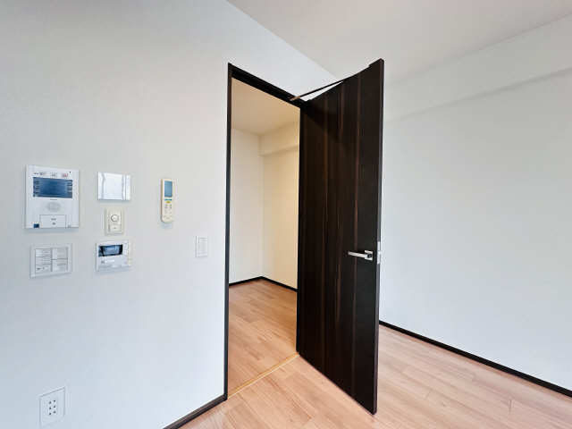 洗面設備　三面鏡付洗面化粧台