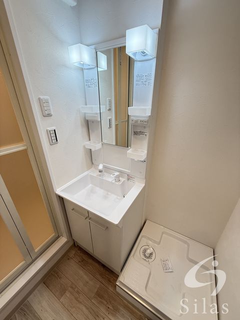 洗面設備　同仕様