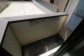 バルコニー　※写真は同じ建物の別部屋です