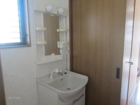 洗面設備　洗髪洗面化粧台