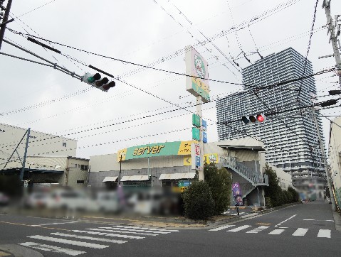 ドラックストア　ドラッグストアサーバ八尾跡部北店（ドラッグストア）まで551m