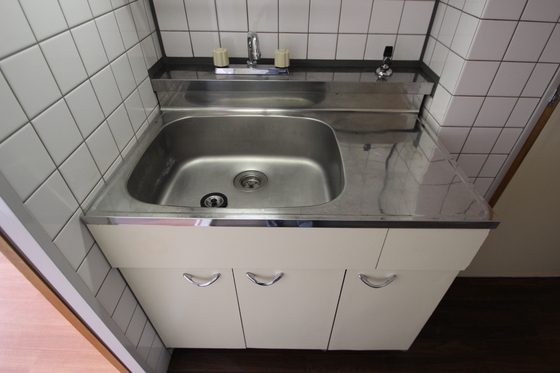 キッチン　※別部屋の写真です