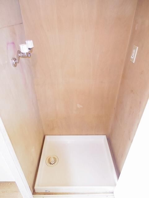 その他設備　室内洗濯機置き場です