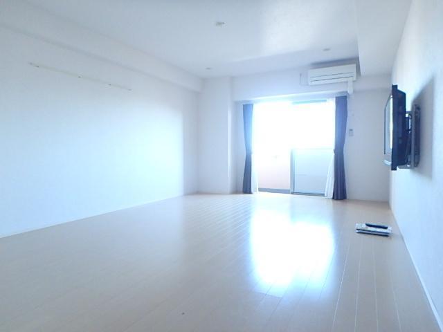 居室・リビング　洋室１（テレビは撤去します）