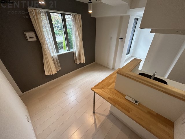 居室・リビング　エアコン付きで初期費用を抑えられます☆