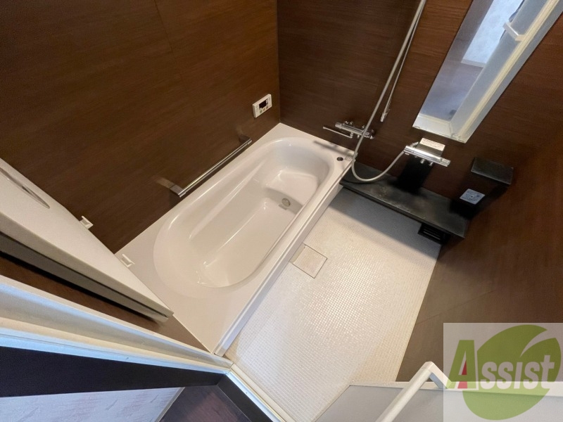 バス・シャワールーム　お風呂です。ゆっくりお風呂につかるのも体に良いですね～