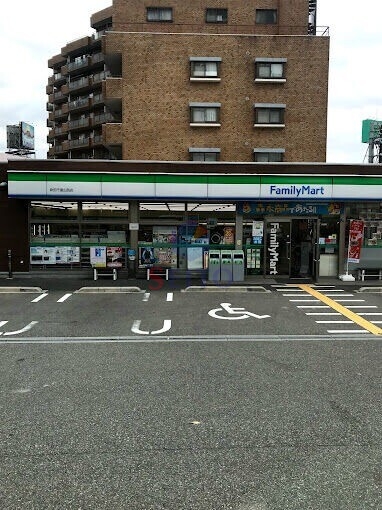コンビニ　ファミリーマート 吹田千里山西店（コンビニ）まで1176m