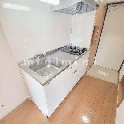 キッチン　※写真は別号室のものですので現状優先とさせていただきます