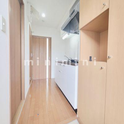 玄関　※写真は別号室のものですので現状優先とさせていただきます