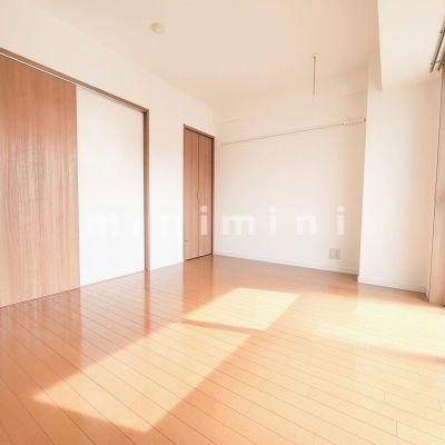 居室・リビング　※写真は別号室のものですので現状優先とさせていただきます