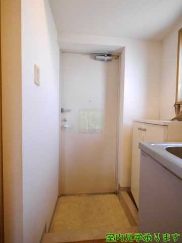 玄関　スカイコート新宿曙橋