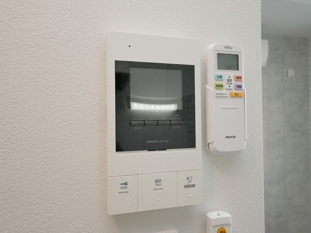 セキュリティ　防犯面に配慮したＴＶモニターホン付きです！
