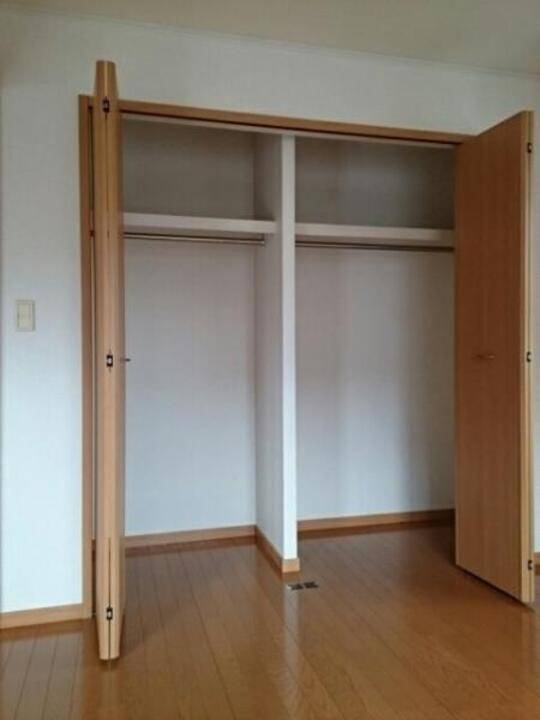 収納　クローゼット