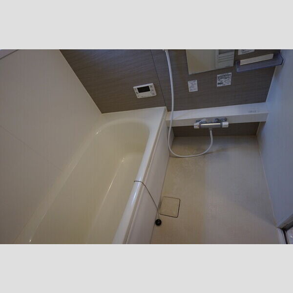 バス・シャワールーム　浴室