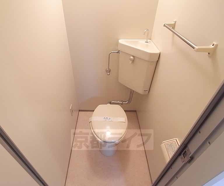 トイレ　清潔感のあるトイレです。