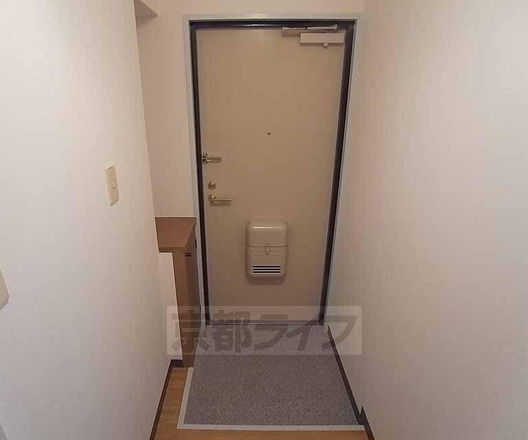 玄関　すっきりとした玄関です。
