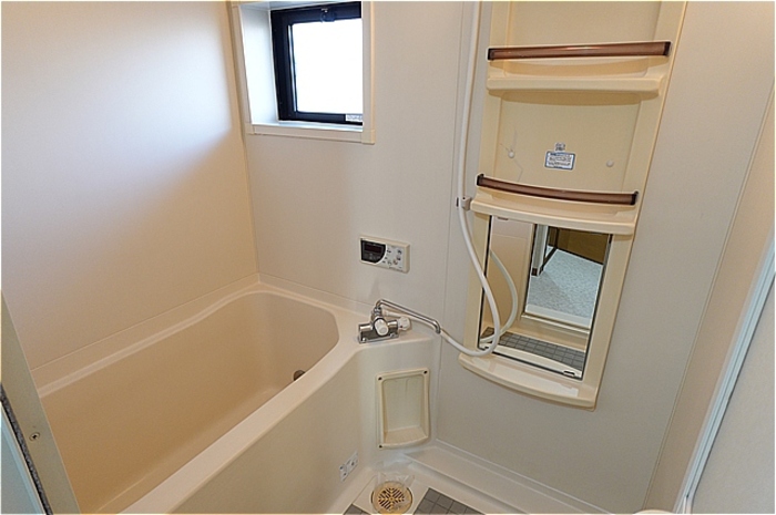 バス・シャワールーム　浴室