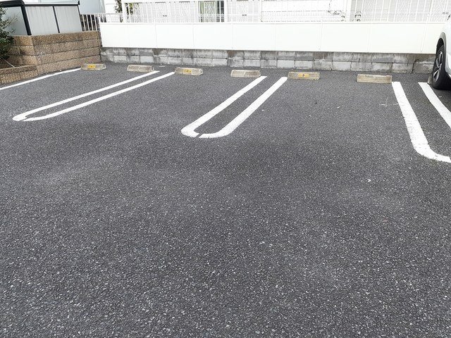 駐車場　駐車スペースもあります