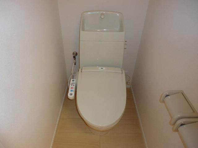 トイレ　シャワー付トイレ