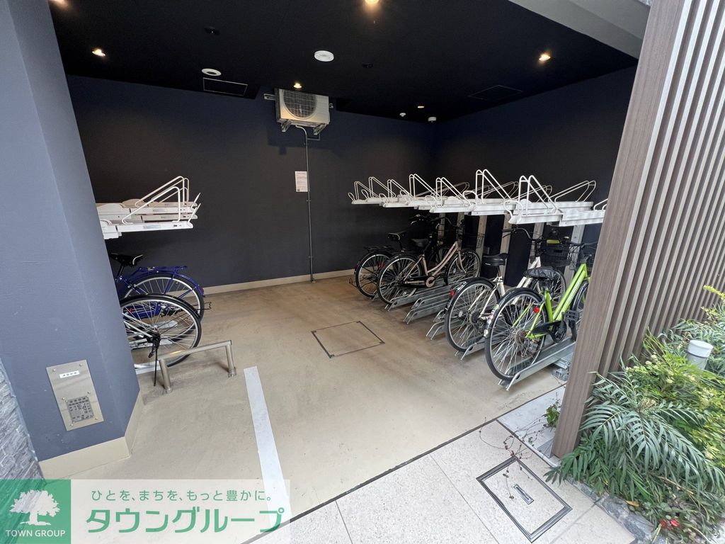 駐車場　駐車場