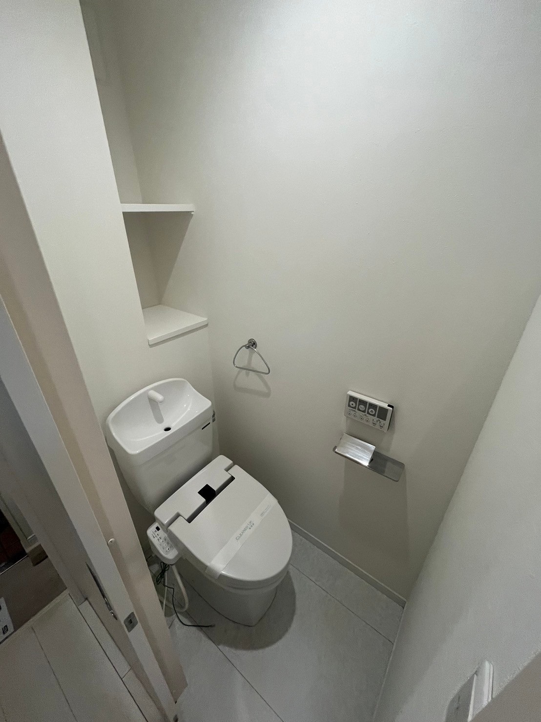 トイレ　別部屋写真