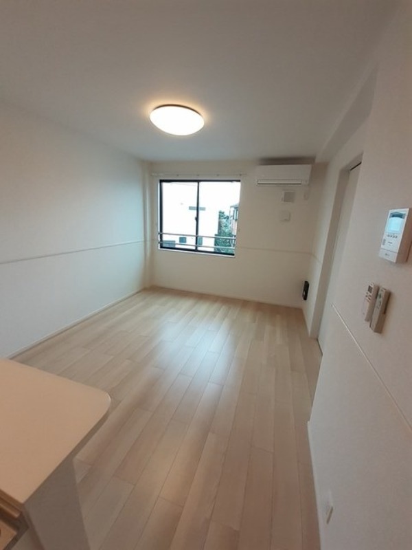 居室・リビング　図面と現状に相違がある場合には現状を優先