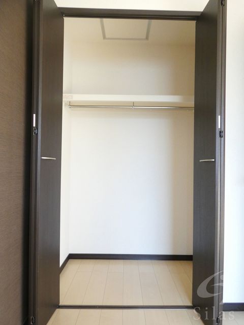 収納　同仕様・反転タイプ