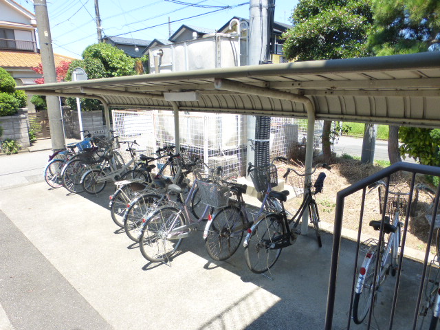 その他共有部分　屋根付　駐輪スペース