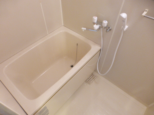 バス・シャワールーム　給湯　バスルーム