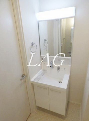 洗面設備　独立洗面台です。