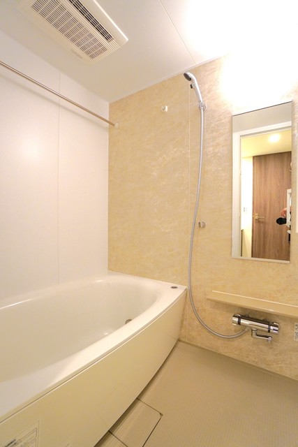 バス・シャワールーム　※写真は同タイプ住戸です。