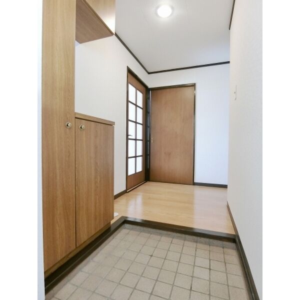 玄関　現況優先です。