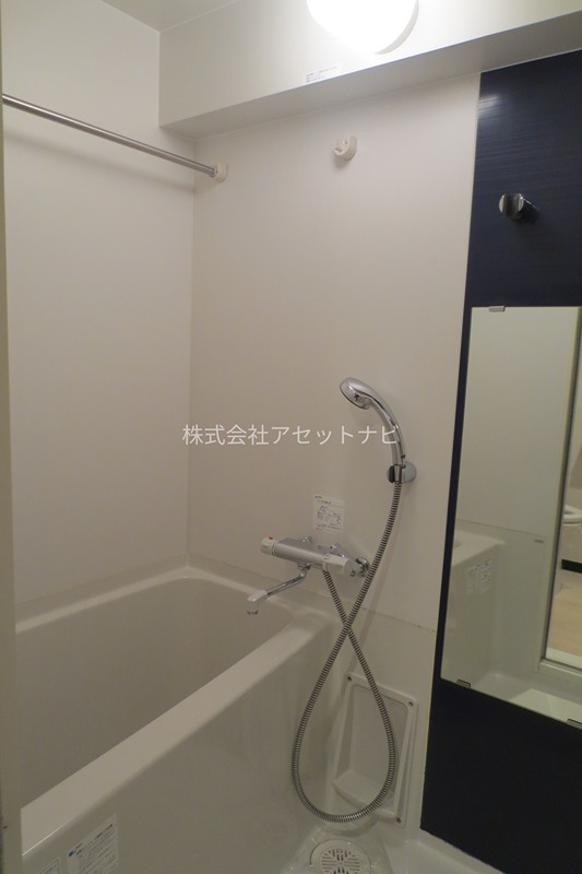 バス・シャワールーム　別タイプのお部屋です