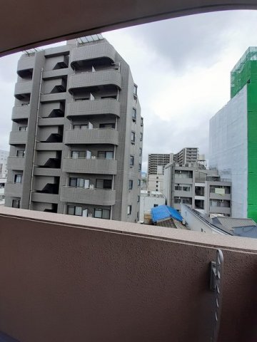 バルコニー　広々としたバルコニーです