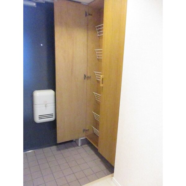 玄関　シューズボックス