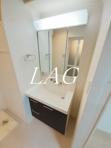 洗面設備　洗面台です。