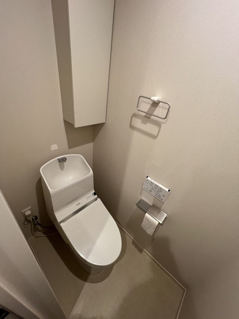 トイレ　トイレ